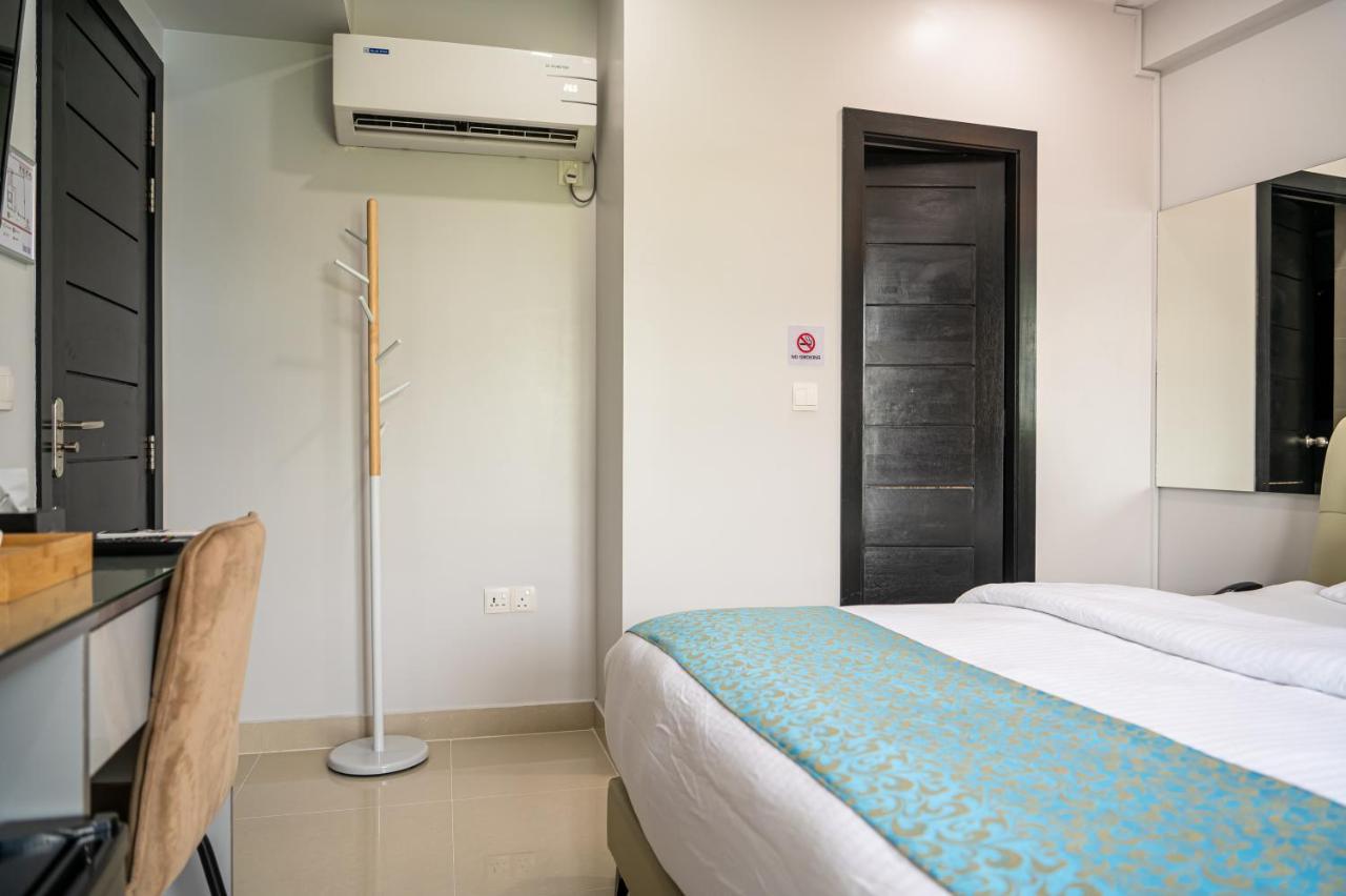 Tour Inn Мале Экстерьер фото