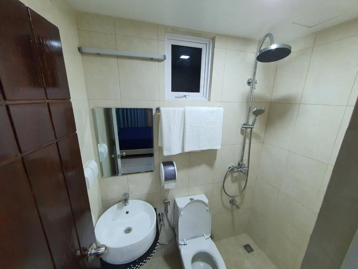 Tour Inn Мале Экстерьер фото